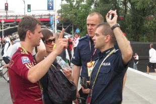 «Фан-посольство» поможет болельщикам решить возникающие проблемы. Фото: Фан-посольство.