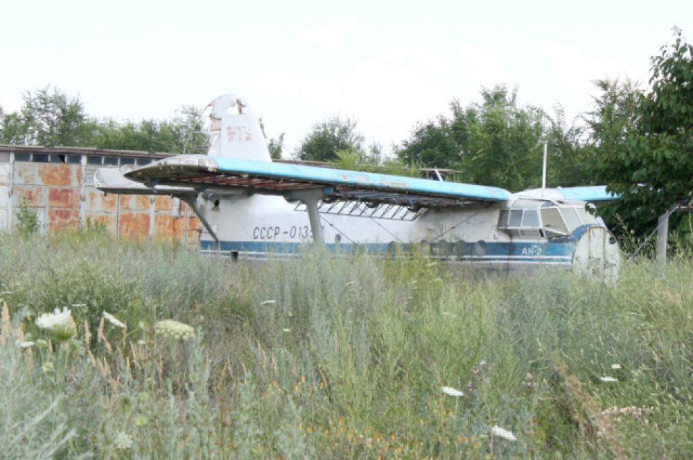 Когда-то аэропорт был способен принимать самолеты «Ту-134», «Як-42» и все более лёгкие, а также вертолёты всех типов.