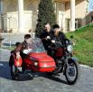 Глава Чечни поделился фотографией с поездки на мотоцикле «ИЖ-Юпитер». Именно на таком транспорте, как признался политик, ему приходилось кататься в юности.