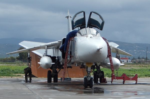 Подготовка экипажей ВКС России к вылету на Родину с авиабазы Хмеймим.