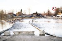 Затопленные и закрытые мосты в Ивановской области в период паводка, увы, привычное дело. 