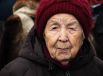 Исторический факт вхождения Крыма в состав России приветствуют люди пожилого возраста…