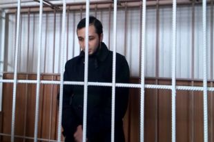 Активист Юрий Павленко