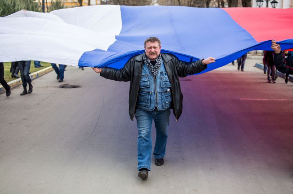 6 марта формулировка вопроса, выносившегося на референдум, была изменена. На голосование был вынесен вопрос о присоединении Крыма к России.