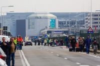 У аэропорта в Брюсселе, где произошёл взрыв.