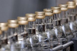 Водку производили в складских помещениях, принадлежащих одному из предприятий