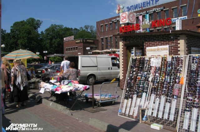 Улицу у Центрального рынка в Калининграде освободят от незаконных палаток.