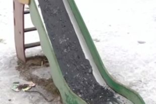 Чужих детей не жалко? Та самая горка.