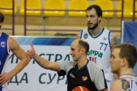 Денис Хлопонин (№77) - один из лучших игроков "Университета" в матче с "Темп-СУМЗ-УГМК".