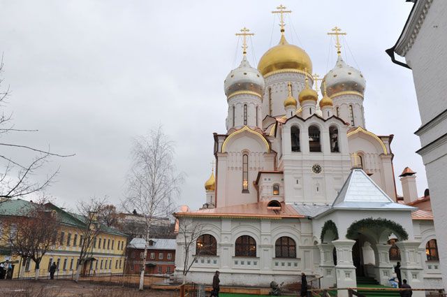 Храм Сошествия Святого Духа Зачатьевского женского монастыря, который был освящен Патриархом Московским и Всея Руси Кириллом.