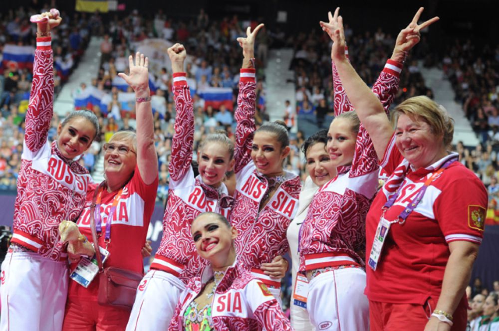 Легкая атлетика олимпийские чемпионы. Российские спортсмены лондон 2012. Российские спортсмены лондон 2012. Российские спортсмены лондон 2012. Параолимпийцы плавание.