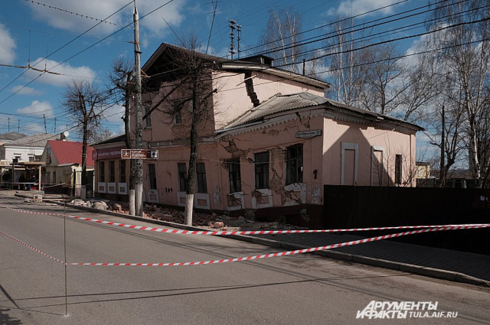 Восстановить дом после разрушений не удалось.