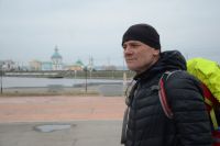 Петербуржец путешествует пешком уже целый год.