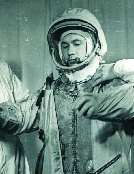 Григорий Нелюбов. Военный летчик, член первого отряда советских космонавтов