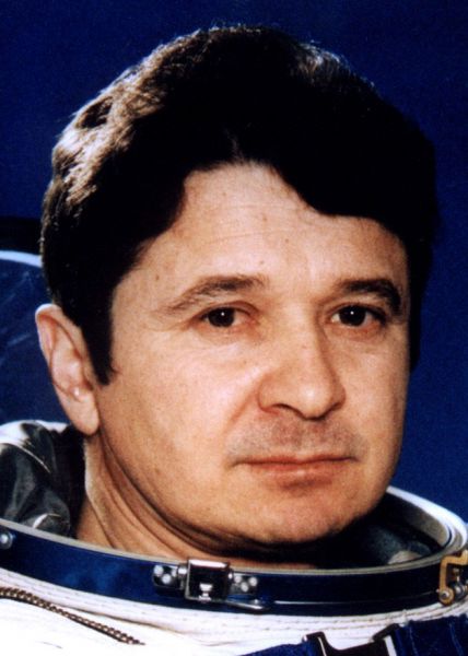 Леонид Кизим. Принимал участие в работах на орбитальных станциях «Салют-7» и «Мир».