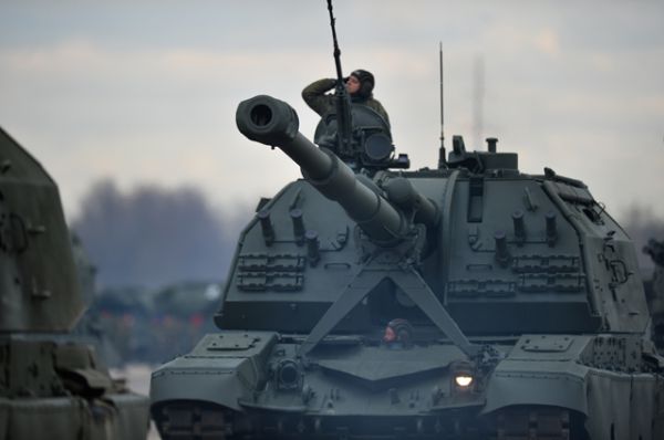 Самоходные артиллерийские установки «Мста-С».
