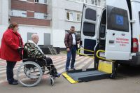 Такси для инвалидов-колясочников.