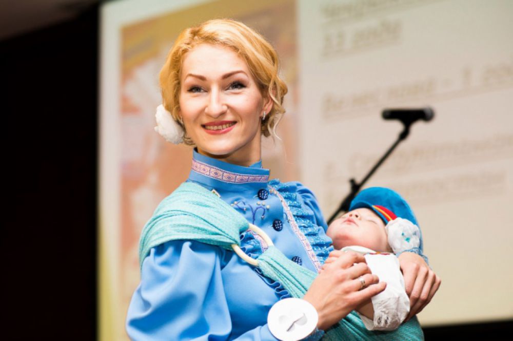 Екатерина и Лев Тоцкие попали на всероссийский конкурс вполне закономерно: когда малышу было семь месяцев, Тоцкие встречали Новый год на горе над Кисловодском.