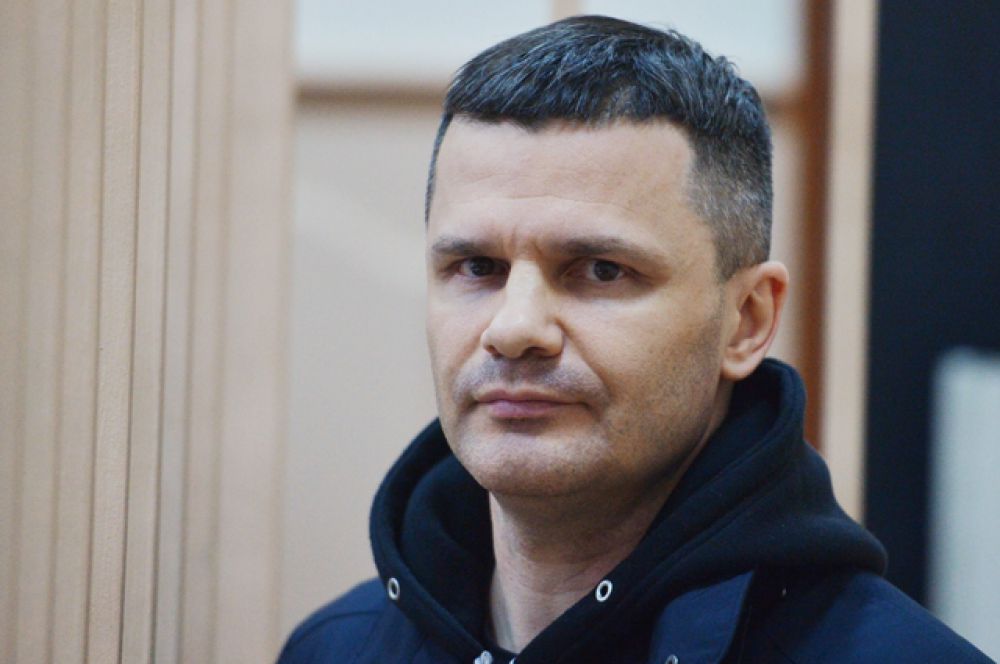 Дмитрий Каменщик, председатель совета директоров аэропорта Домодедово. Возраст — 47 лет, состояние — $2,9 миллиарда, 29-е место в рейтинге богатейших людей России.