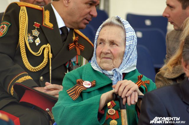 13 тысяч ветеранов Калининградской области получат выплаты к 9 Мая