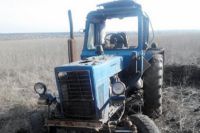 Это не превый случай, когда возле Мариуполя тракторы подрываются на минах
