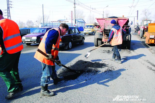 За лето планируют  отремонтировать около 50 км региональных дорог на общую сумму 400 млн рублей.