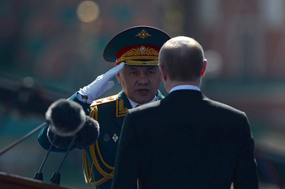 Министр обороны Сергей Шойгу и президент России Владимир Путин.