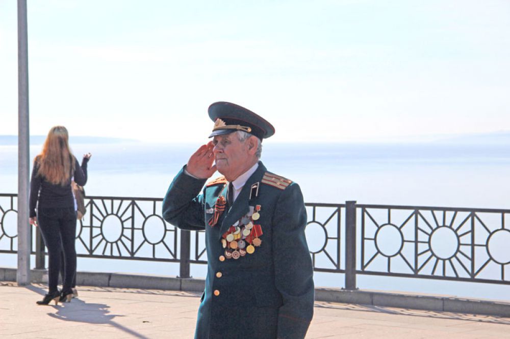 У Вечного огня.