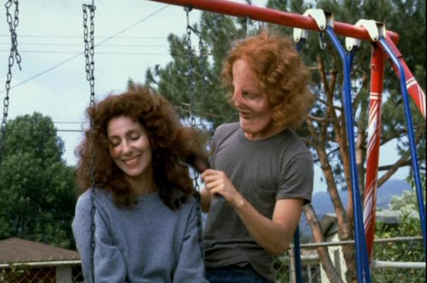 В последующие годы Шер снялась в серии успешных фильмов: «Маска» принес ей приз Каннского кинофестиваля за лучшую женскую роль в 1985 году.