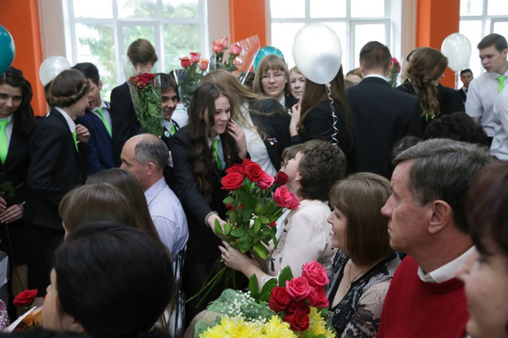 Цветы любимым преподавателям.