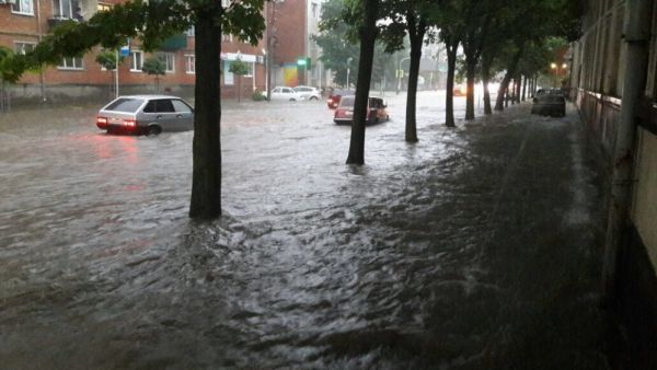 Затопленная улица Пионерская.