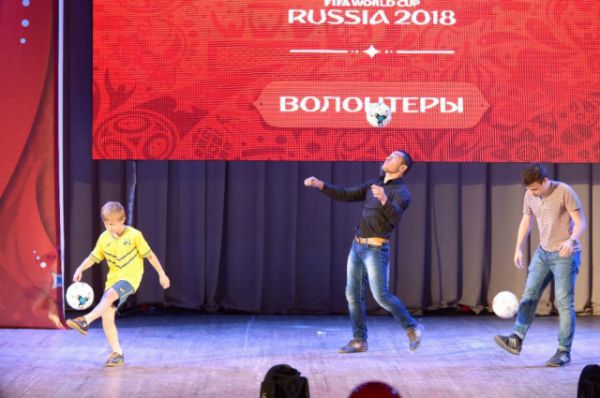 В конгресс-холле ДГТУ десь состоялся праздничный концерт и телемост с главной церемонией в Москвой. 