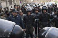 Поглазеть на казнь в Иране собираются толпы.