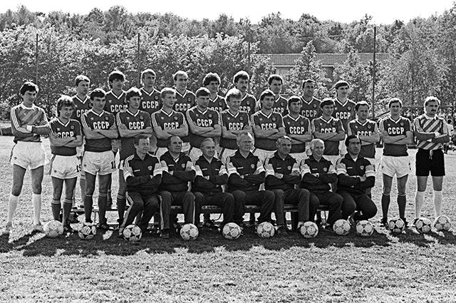 Сборная команда СССР по футболу, участвовавшая в чемпионате Европы в 1988 году.