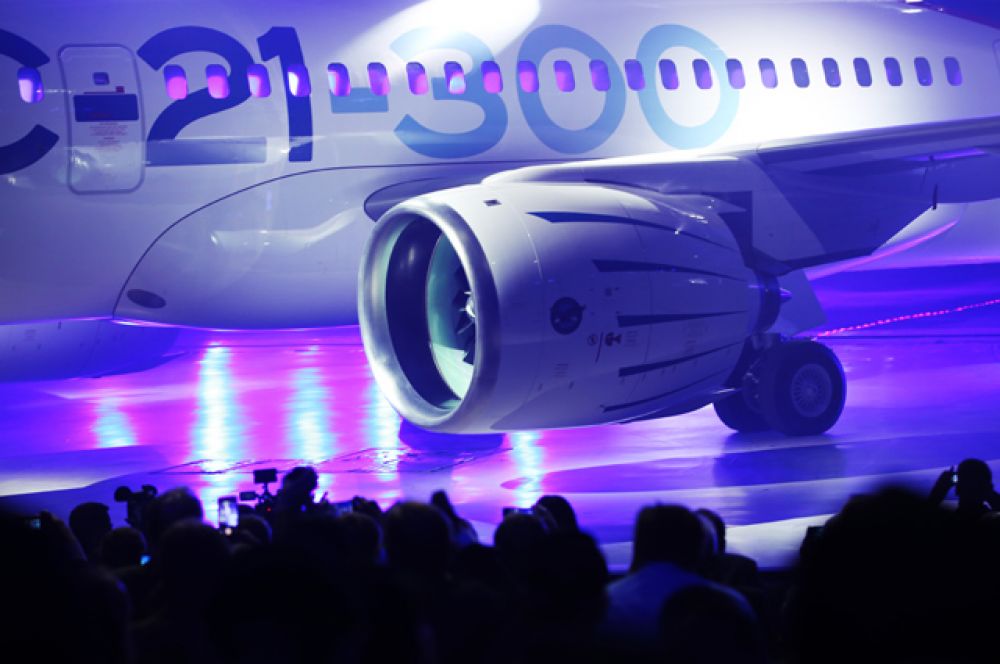 Церемония выкатки магистрального самолета МС-21-300 на Иркутском авиационном заводе корпорации «Иркут».