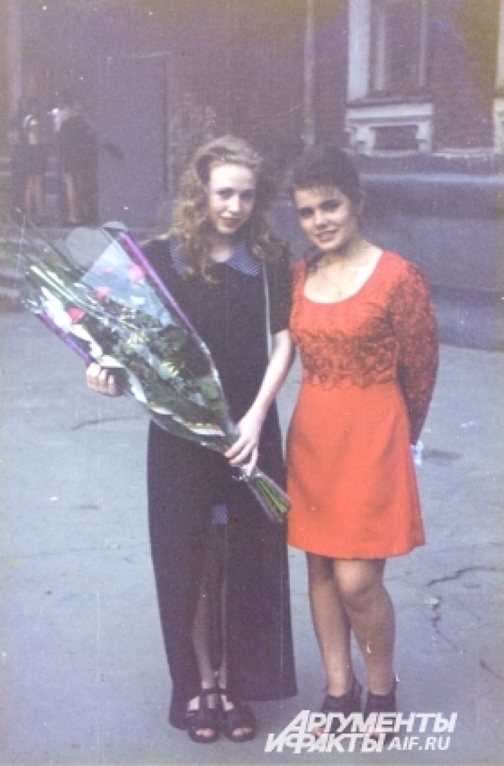 Выпускницы конца 90-х (1998 год), Казань.