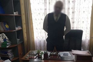 Задержанный декан
