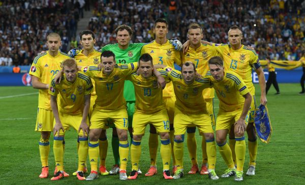 Сборная Украины перед началом матча со сборной Германией.