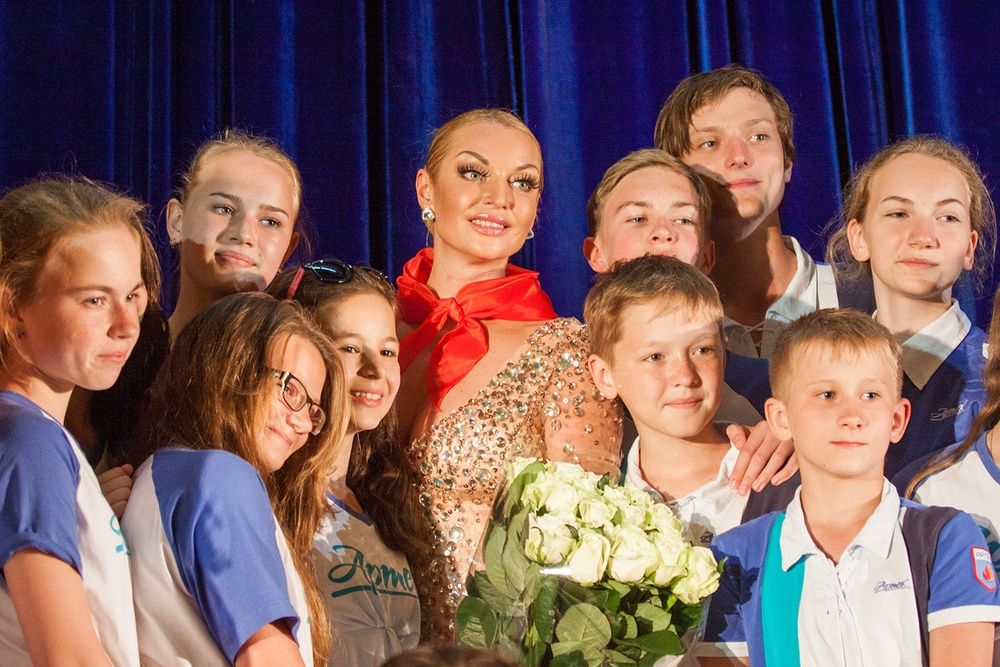 Балерина Анастасия Волочкова