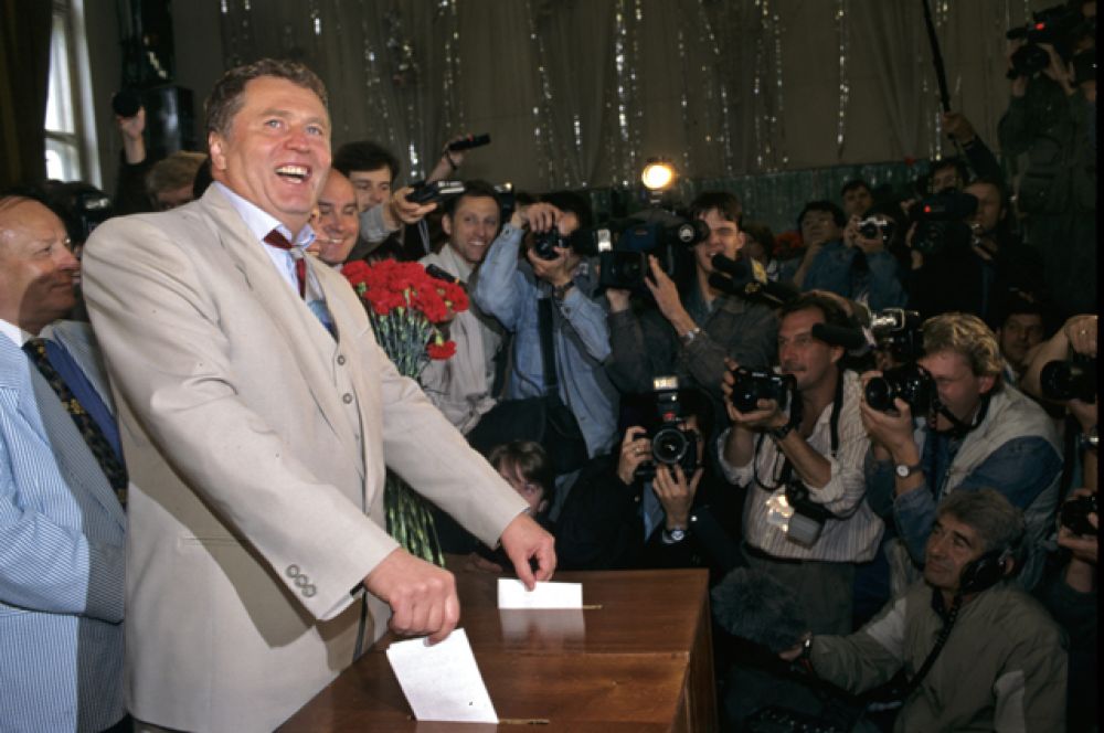 Выборы 1993 г. Зюганов 1996. Жириновский 1996. Зюганов и Жириновский в 1996.