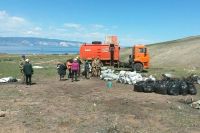Почти 3 тыс. мешков мусора собрали волонтеры на Ольхоне. 