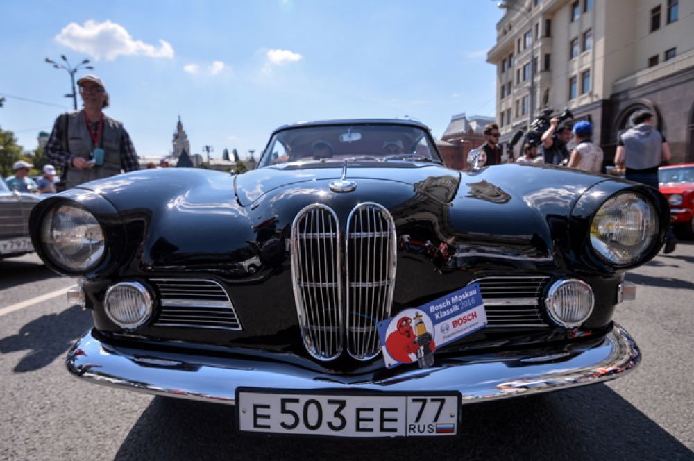 Автомобиль BMW 503 Coupе 1959 года выпуска.