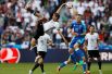 Сборная Германии напомнила о своём статусе фаворита и действующего чемпиона мира, разгромив словаков со счётом 3:0 в 1/8 финала Евро.