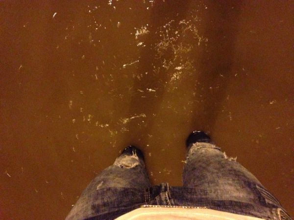 Жители Харькова выразили свое недовольство по поводу того, что канализационная система работала очень плохо