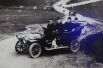 Первый автомобиль в Перми появился в Перми в конце сентября 1900 г. Это авто нещадно грохотало, ошеломляя пермяков. Один из них - солдат-инвалид, служащий Сибирской заставы - так испугался, что не успел вовремя поднять шлагбаум. Шофера сбило, а машина проехала целый квартал и влетела в ворота трактира. В 1909 г. городская управа установила предельный лимит скорости передвижения — 12 км/час.