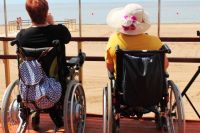 Первый пляж для инвалидов расположился в Солнечном.