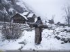 Фото женщины с древесиной было сделано в Индии фотографом Mattia Passarini и заняло третье место в категории "люди"