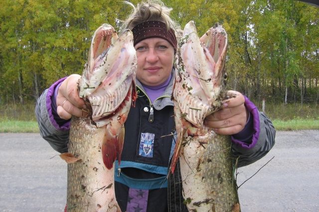 Даже в Иртыше можно поймать крупную рыбу.