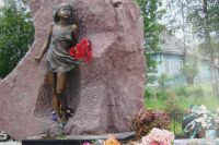 Памятник Ленинградским детям в деревне Лычково.