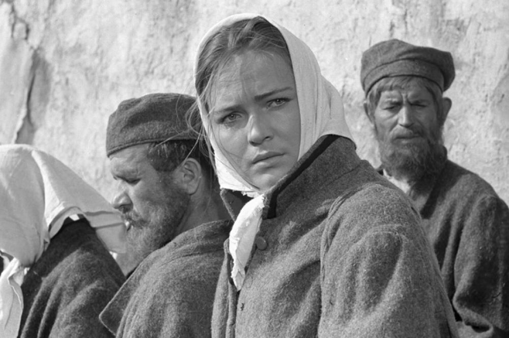 Людмила Чурсина в художественном фильме «По Руси» режиссёра Федора Филиппова, 1968 год.